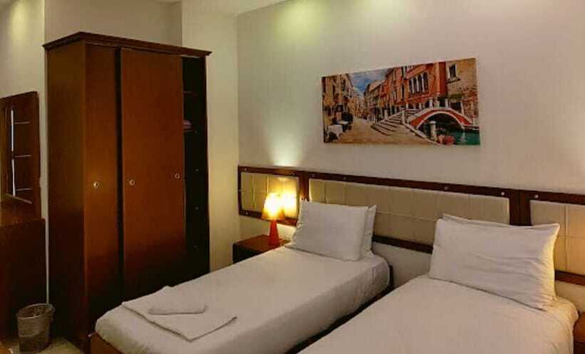 اتاق لوکس, Assaraya