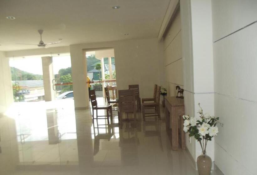 디럭스 룸, L Bajo