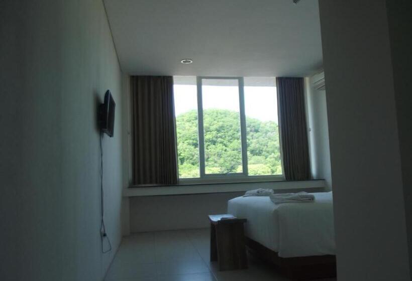 디럭스 룸, L Bajo