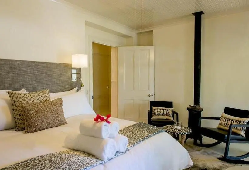 اتاق لوکس با تخت بزرگ, Macaron Boutique Guest House