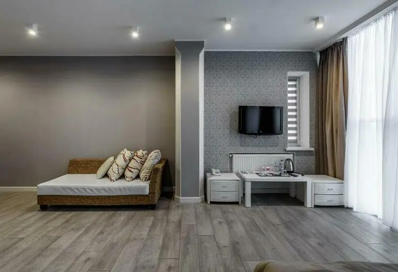 Suite, Pallada
