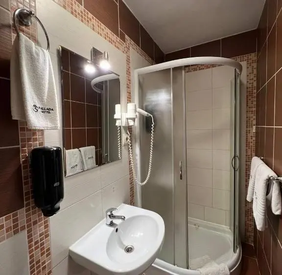 Cameră Deluxe, Pallada