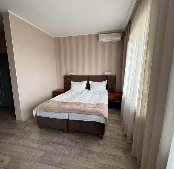 اتاق لوکس, Pallada