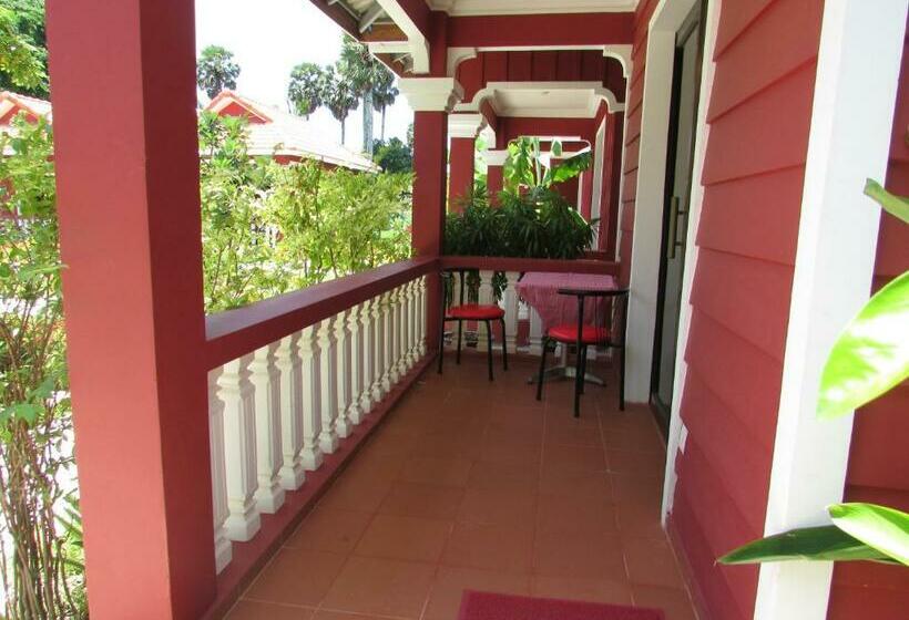 غرفة قياسية مزوَّدة بشُرفة, Phoumrumduol Bungalow