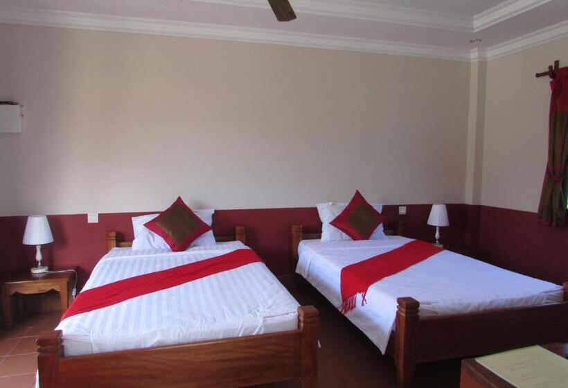 غرفة قياسية مزوَّدة بشُرفة, Phoumrumduol Bungalow