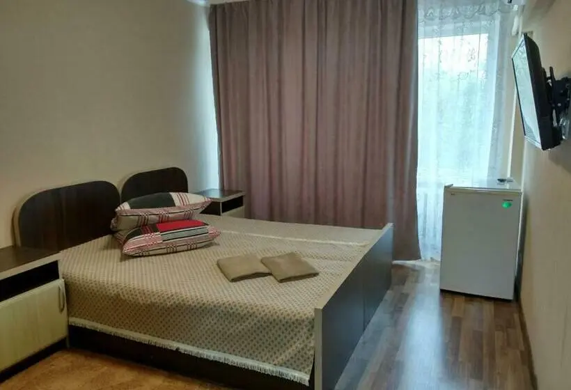 اتاق استاندارد, Prietenia