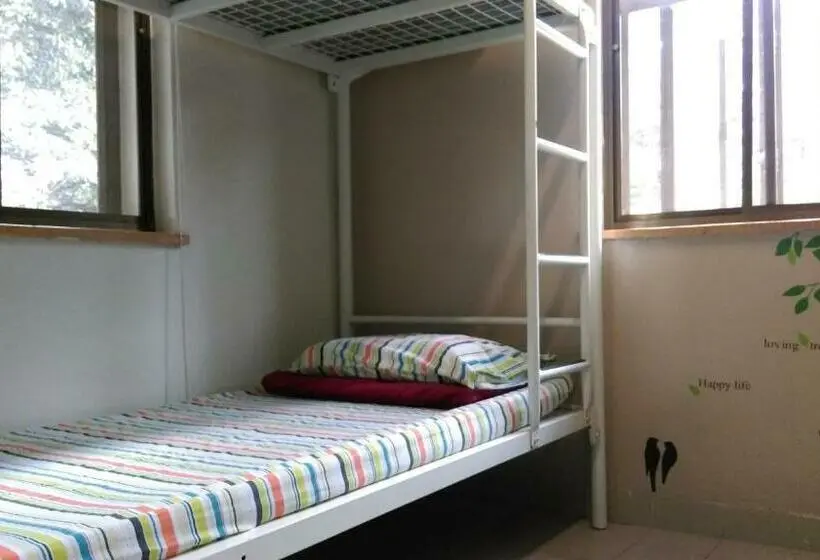 اتاق استاندارد با سرویس بهداشتی مشترک, Yha Ngong Ping Sg Davis Youth Hostel