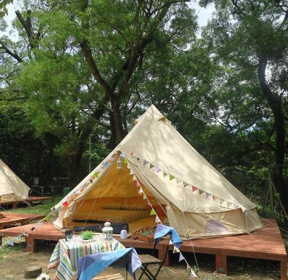 Standard Tent, Yha Ngong Ping Sg Davis Youth Hostel
