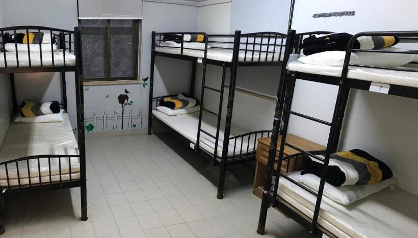 StandaardKamer, Yha Ngong Ping Sg Davis Youth Hostel