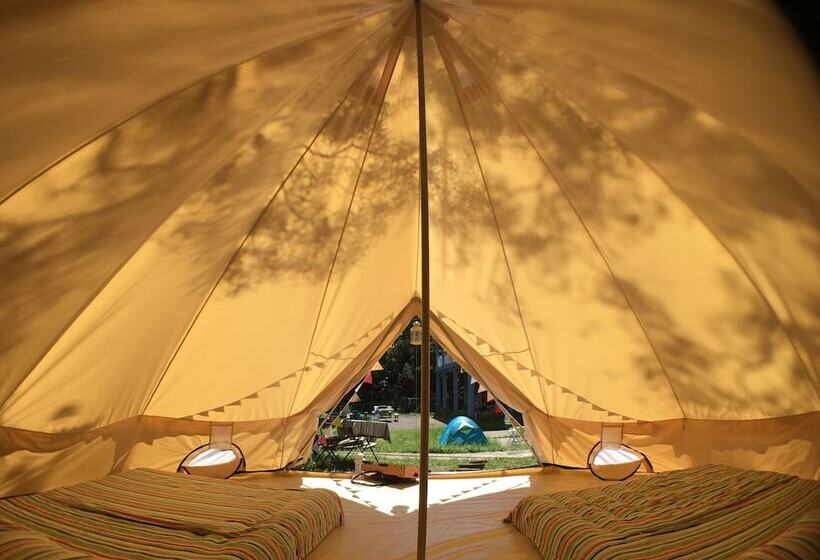 Standard Tent, Yha Ngong Ping Sg Davis Youth Hostel