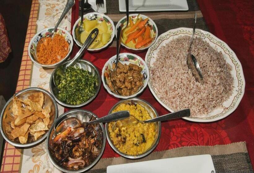 اتاق خانوادگی, Bloom Guest House