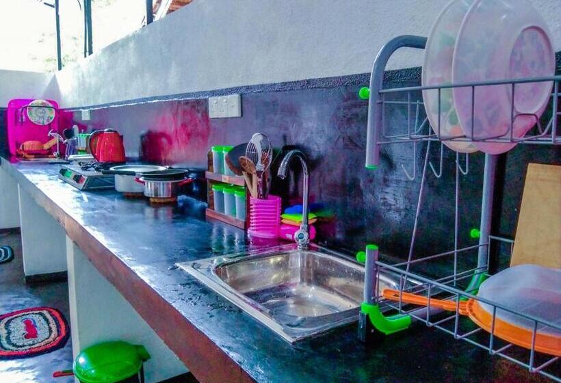 Quarto Familiar, Bloom Guest House