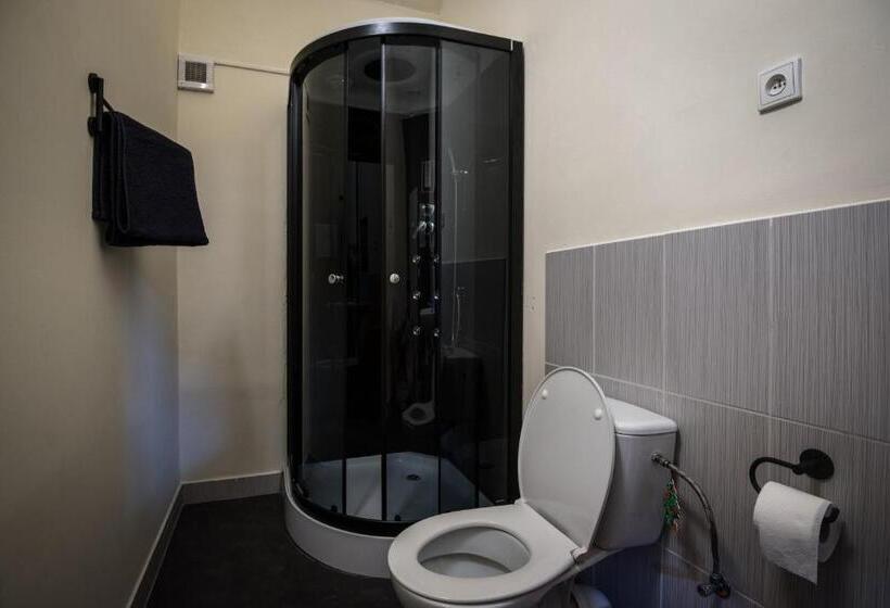 Quarto Estandar, Brix Hostel