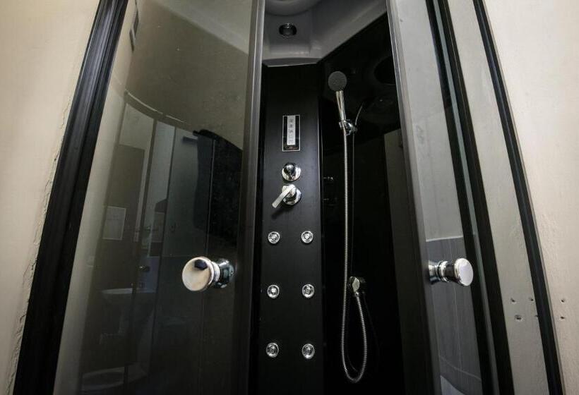 Quarto Estandar, Brix Hostel