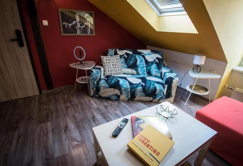 Quarto Quádruplo Estandar, Brix Hostel