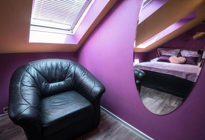 Quarto Deluxe, Brix Hostel