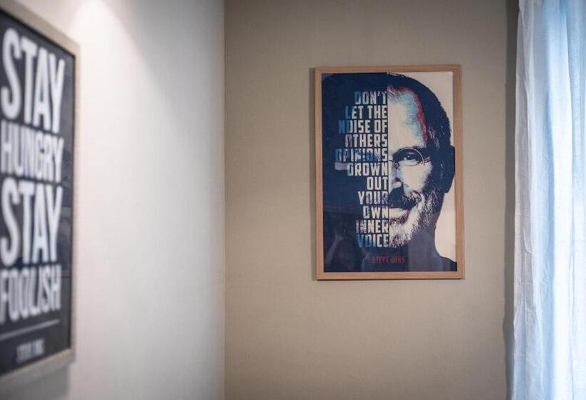 Quarto Estandar Banheiro Compartilhado, Brix Hostel