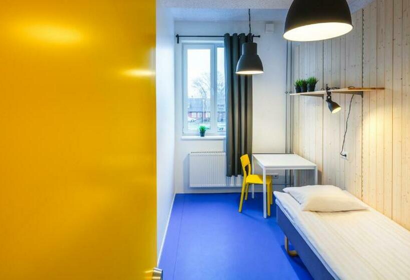 اتاق استاندارد یک تخته با سرویس بهداشتی مشترک, Hektor Design Hostel