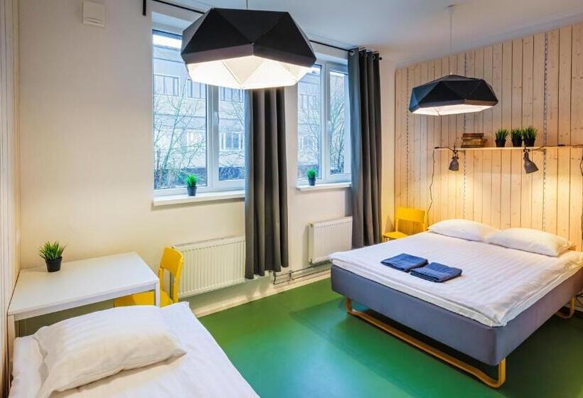 اتاق خانوادگی, Hektor Design Hostel