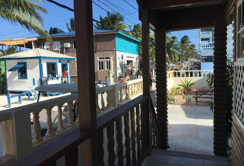 Номер Стандарт с Балконом, Blue Wave Guest House