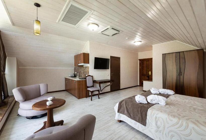 استودیوی لوکس, Carparosa