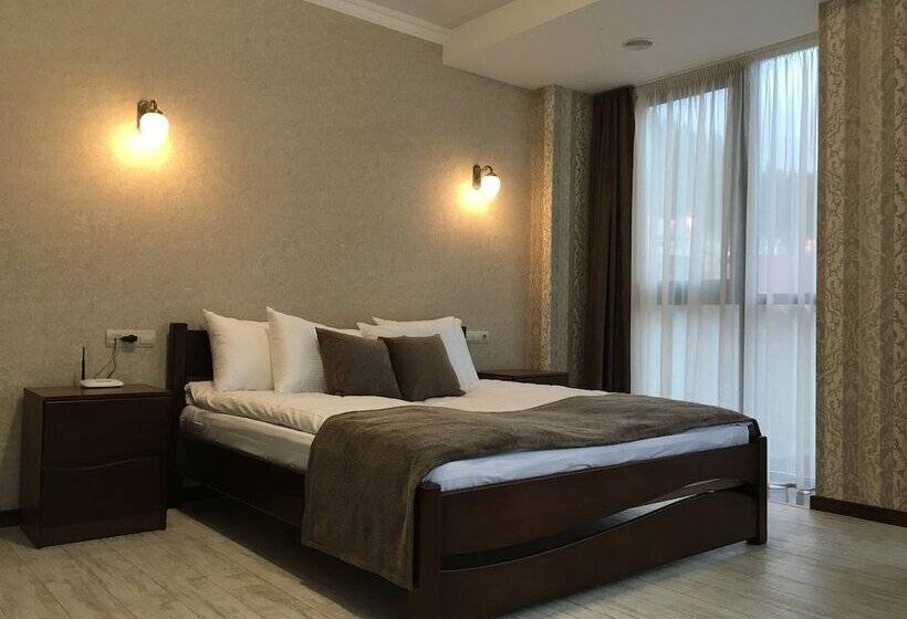 سوئیت جونیور با چشمانداز, Carparosa