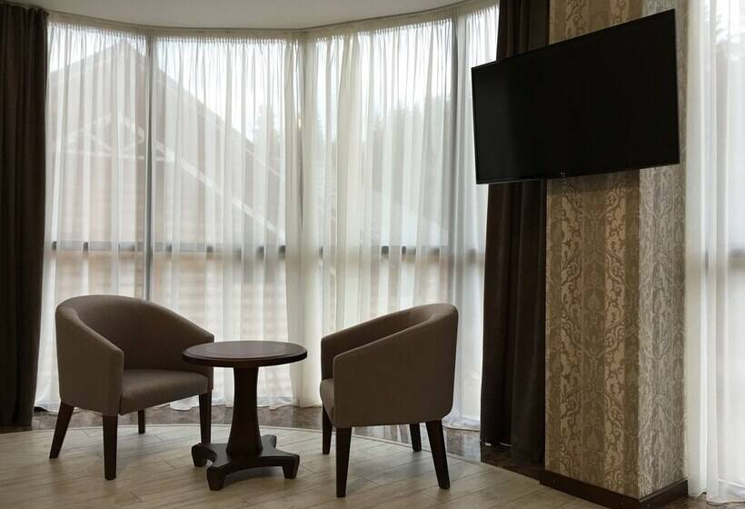 سوئیت جونیور با چشمانداز, Carparosa