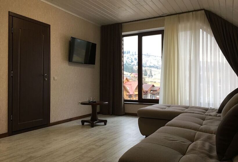 سوییت دوبلکس, Carparosa