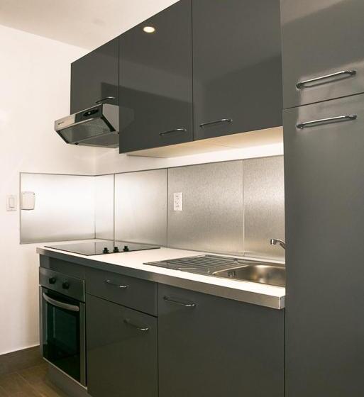 اتاق استاندارد با تخت بزرگ, Commodore Suites