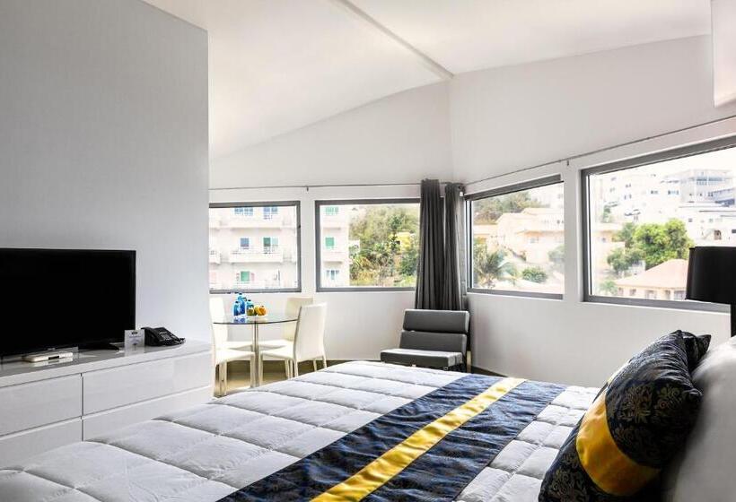 سوییت, Commodore Suites