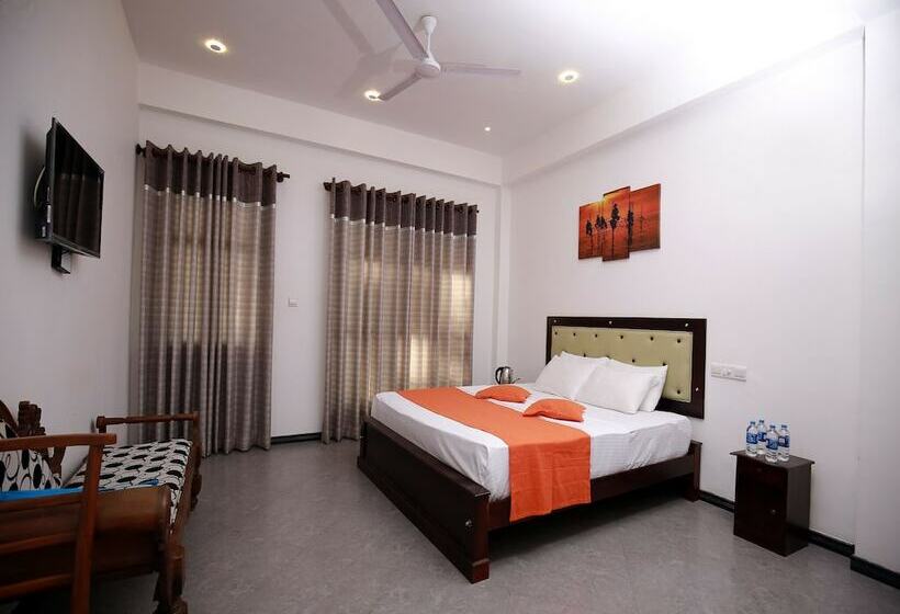 Номер Стандарт, Crystal Oceanic