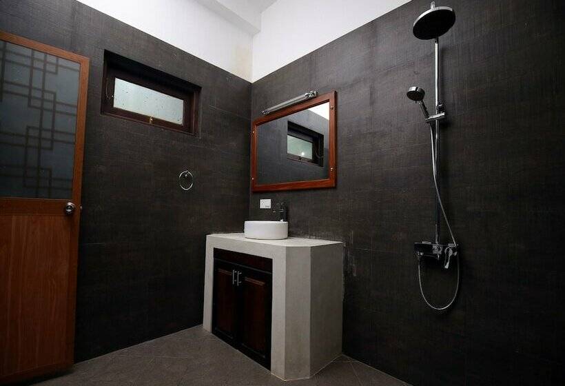 Номер Стандарт, Crystal Oceanic