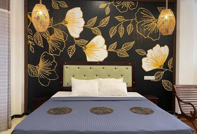 Номер Стандарт, Crystal Oceanic