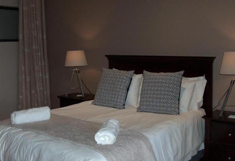 Номер Superior, The Courtyard Guest House