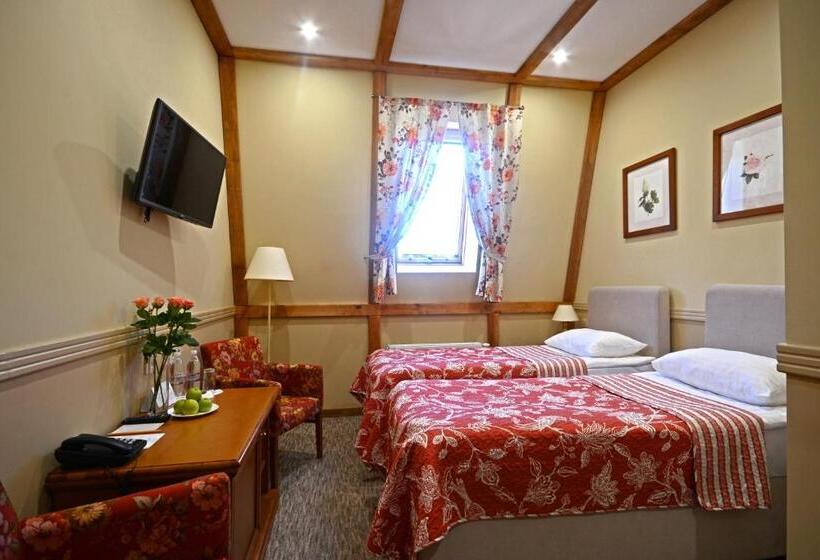 اتاق استاندارد, Premier Hotel Pochaiv