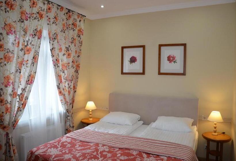 高级客房, Premier Hotel Pochaiv