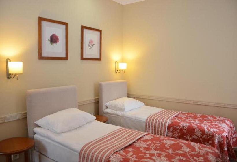 اتاق سوپریور, Premier Hotel Pochaiv