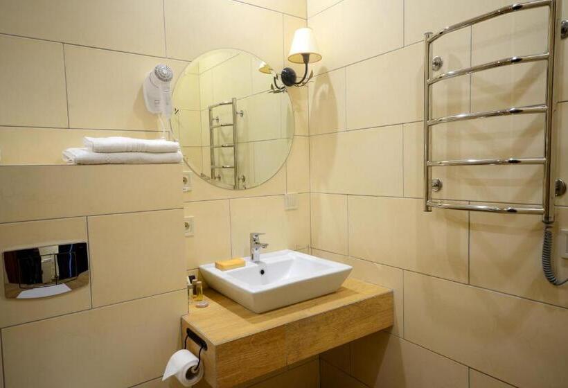 اتاق استاندارد, Premier Hotel Pochaiv