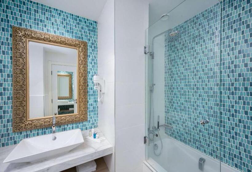 Номер Premium Вид на Гольф, Radisson Blu Resort Saidia Garden