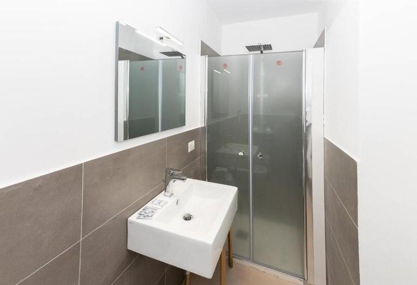 エコノミールーム, Gioia 13 Rooms & Apartments
