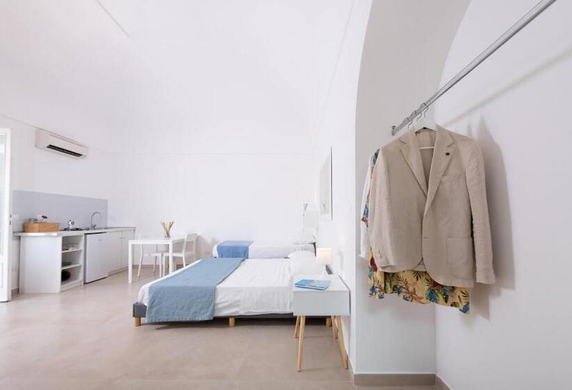 Escritório Deluxe, Gioia 13 Rooms & Apartments