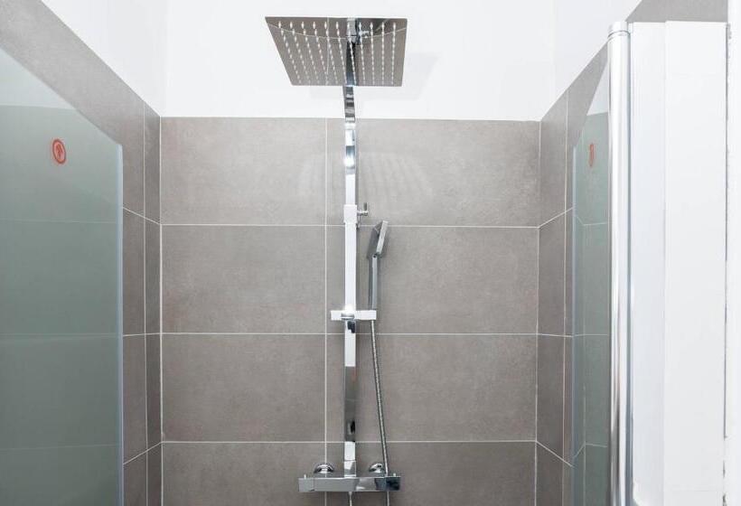 Quarto Economy, Gioia 13 Rooms & Apartments