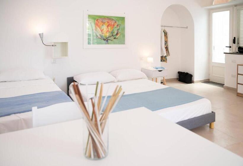 Escritório Deluxe, Gioia 13 Rooms & Apartments