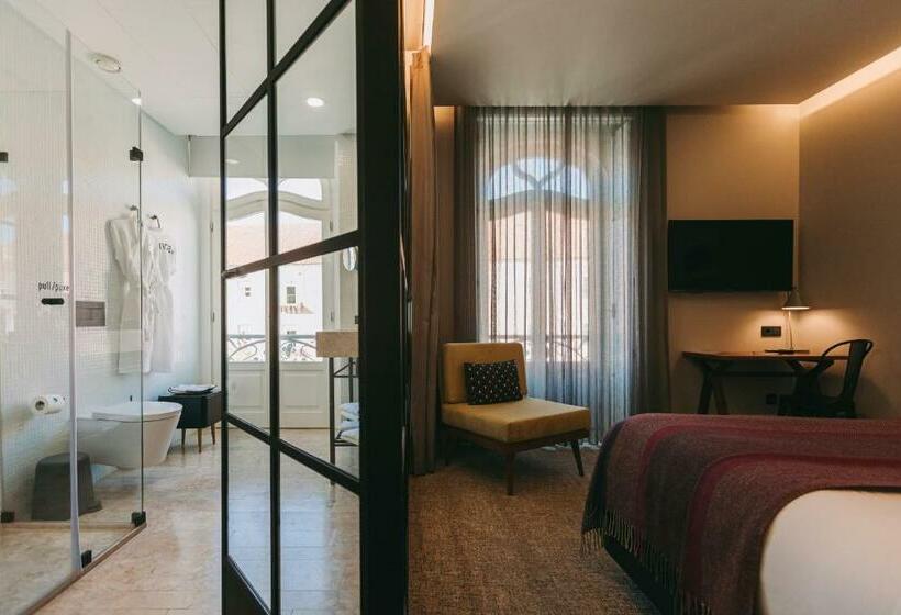 اتاق لوکس, 1908 Lisboa