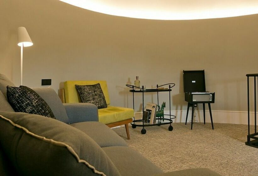 سوییت دوبلکس, 1908 Lisboa