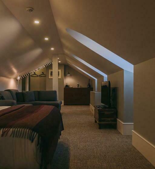 سوئیت پنت هاوس, 1908 Lisboa