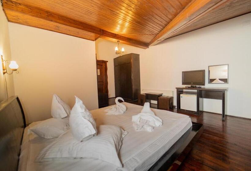 اتاق لوکس با بالکن, Casa Frent