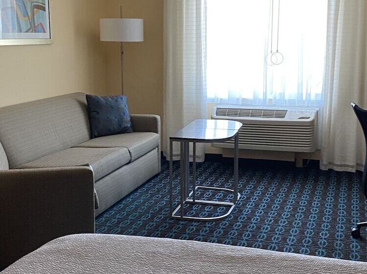 スイート, Fairfield Inn & Suites By Marriott Hollister