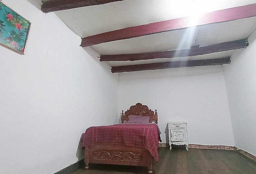 اتاق اکونومی یک تخته, Killa Wasi B&b