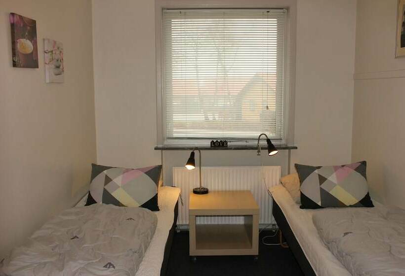 חדר סטנדרט חדר אמבטיה משותף, Koncept